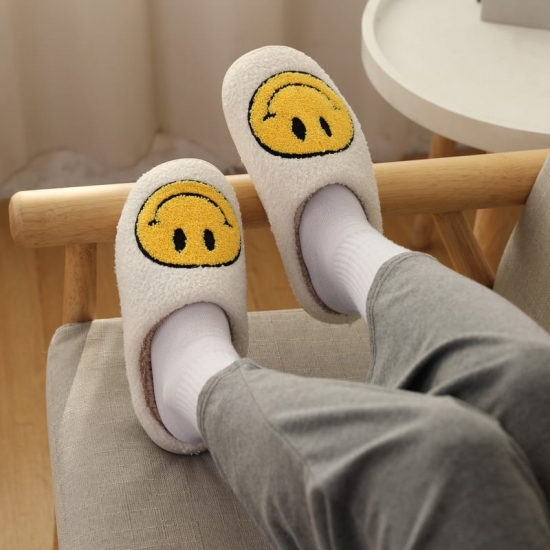 Household Indoor Slippers Smiley Fleece Cotton Shoes Winter Short Plush Slippers Couple Slippers Ladies Soft-soled Flat Shoes