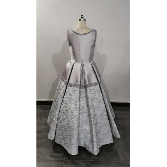 2023 Elegant Muslim Silver Sleeveless Twill Stain Waves Pattern Puffy Prom Dress With Beads Crystal Fashion New Style
