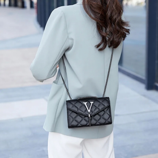 Black Luxury Handbags And Purse Women PU Leather Messenger Shoulder Bag Plaid Female Crossbody Bag Tassel Quilted  Brand